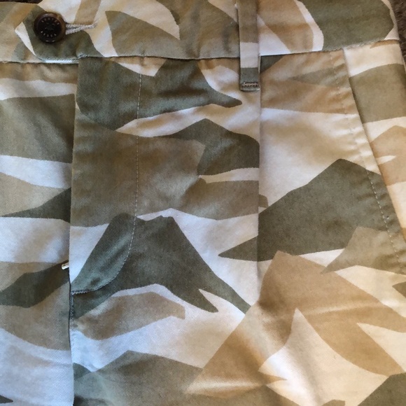 Scotch & Soda Forest-Camo Pleated Cargo Pants - Picture 9 of 12